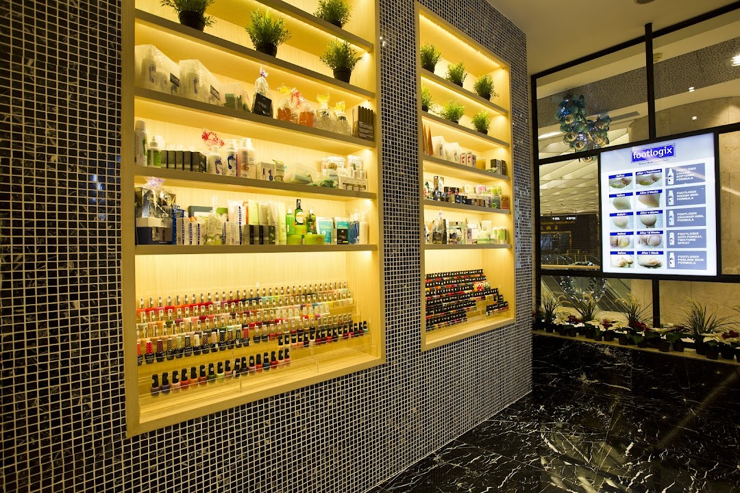 Picota Nail Spa ION Orchard