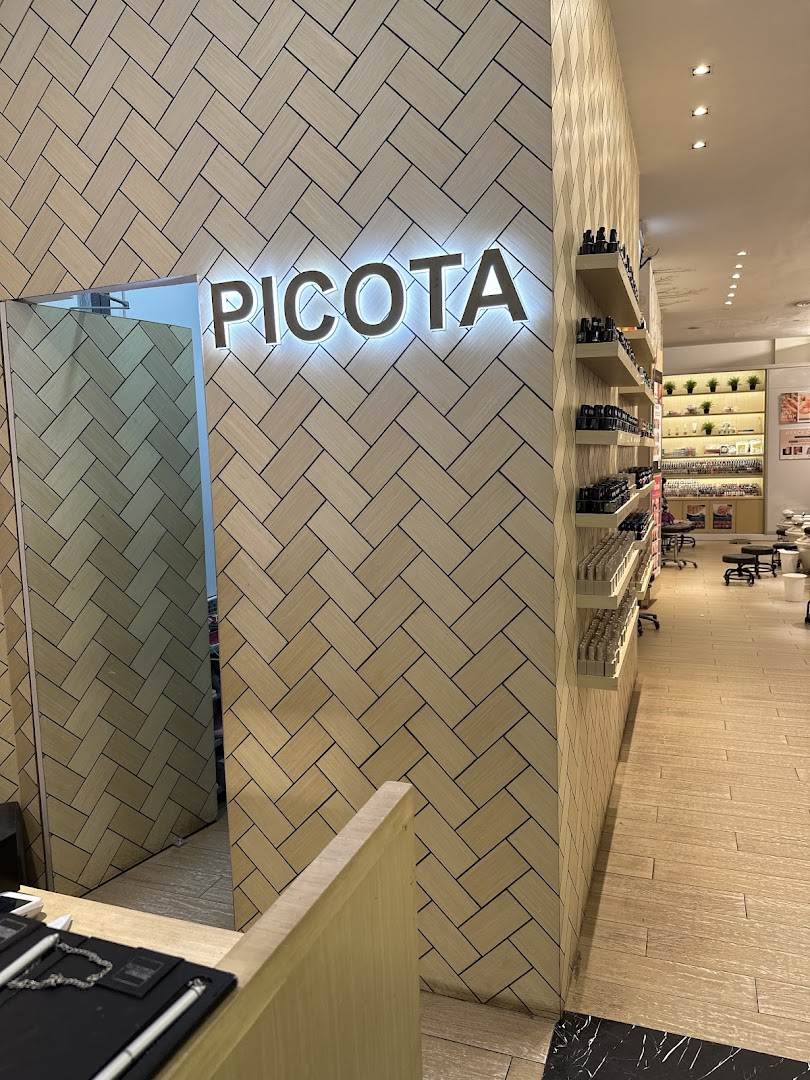 Picota Nail Spa ION Orchard