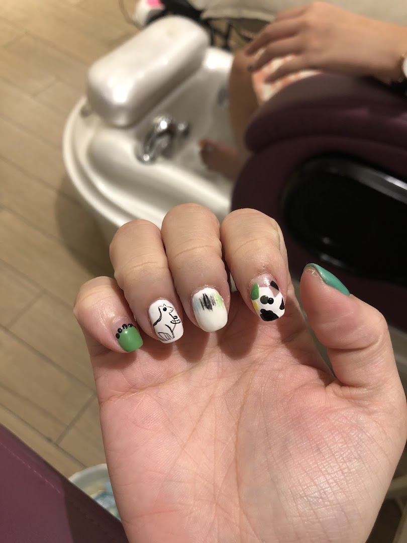 Picota Nail Spa ION Orchard