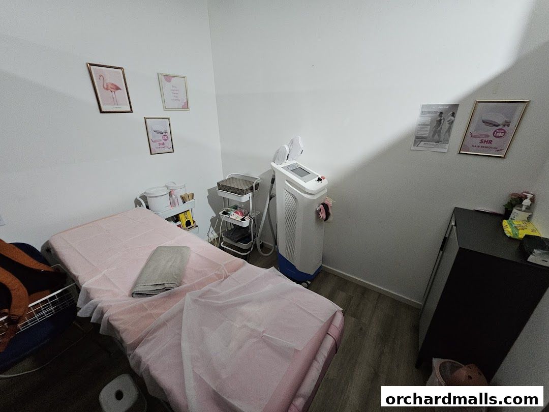 Pink Parlour Centrepoint Premium