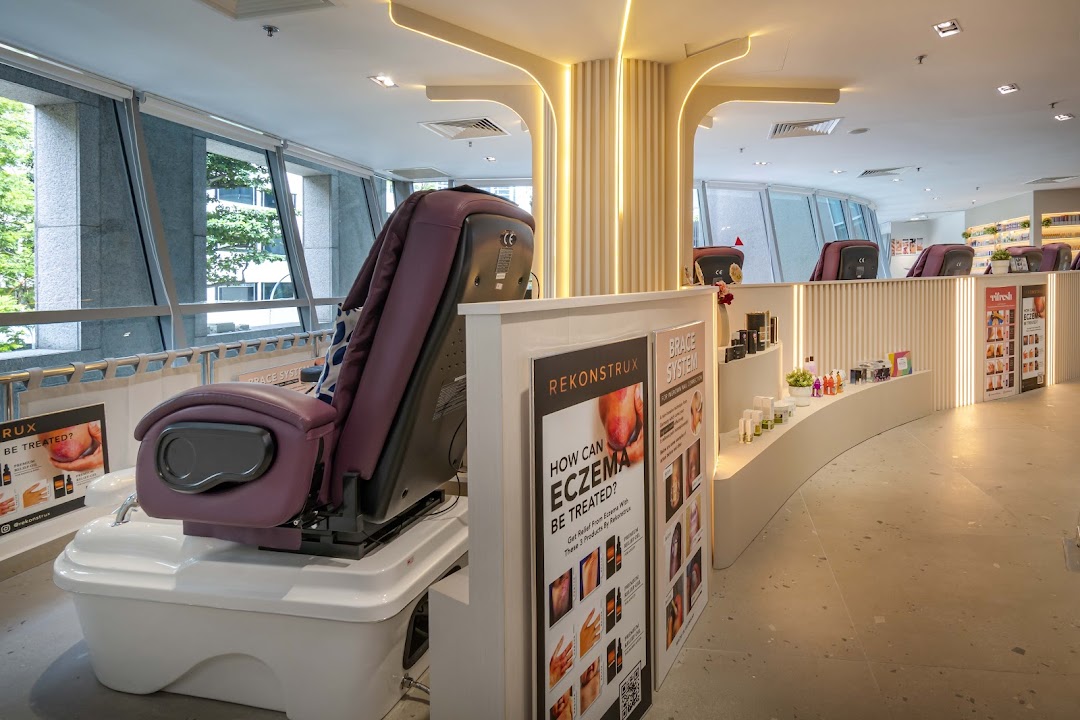 Pixie Nail Spa  Wheelock Place