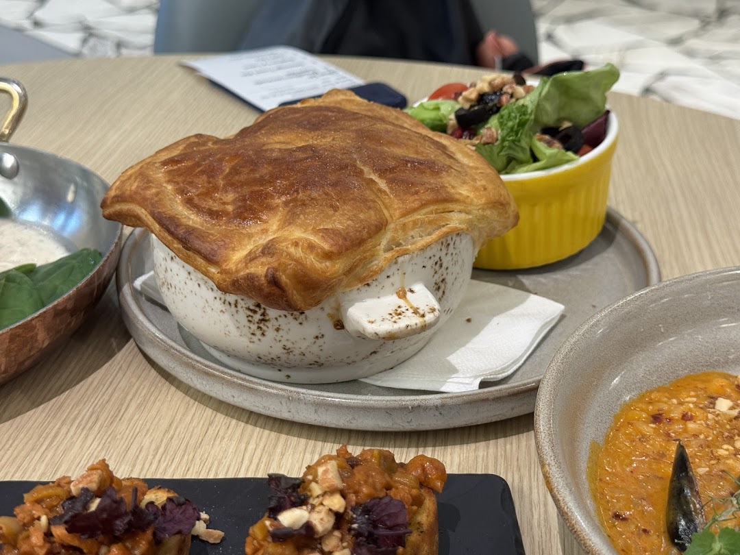 Poulet  Brasserie - ION Orchard