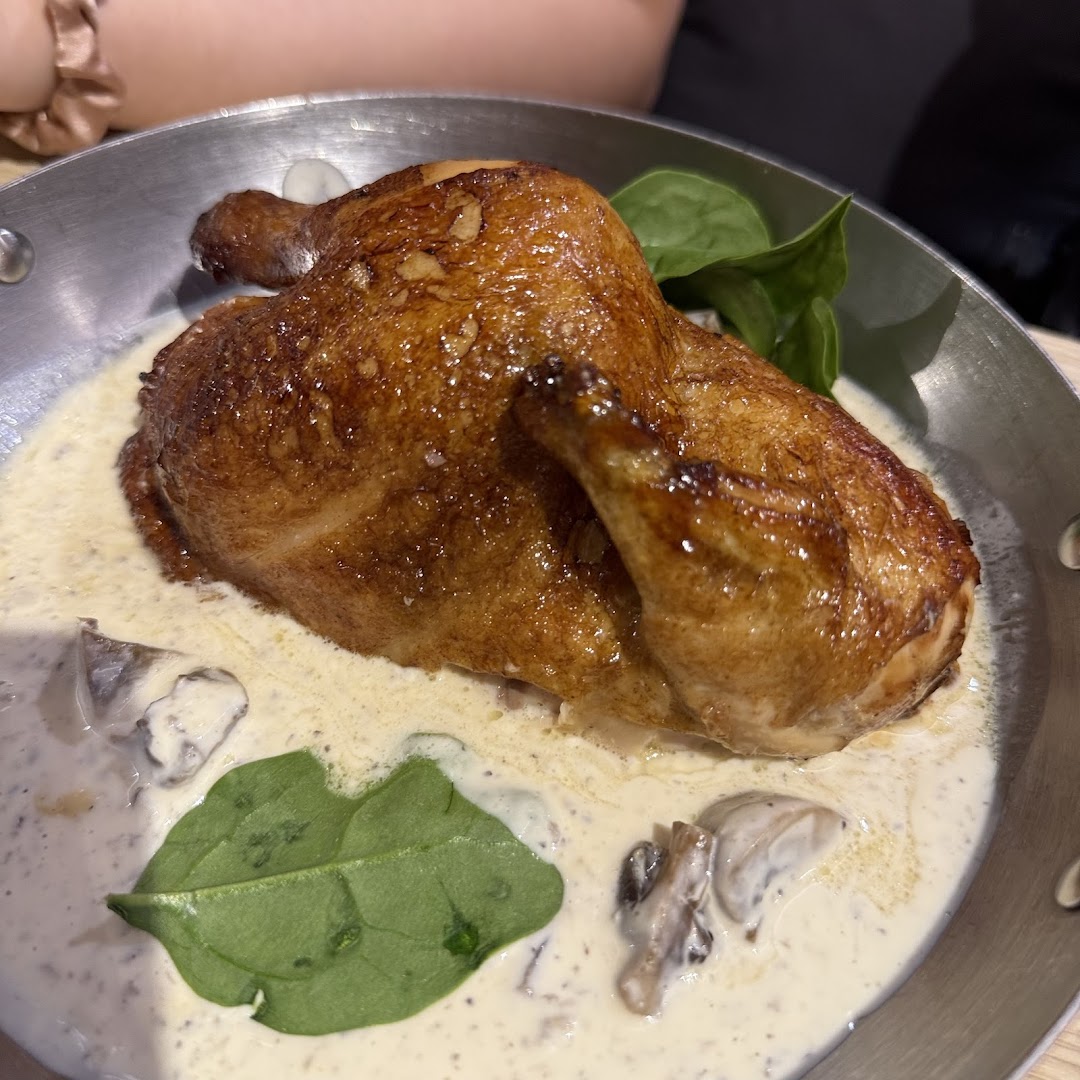 Poulet  Brasserie - ION Orchard