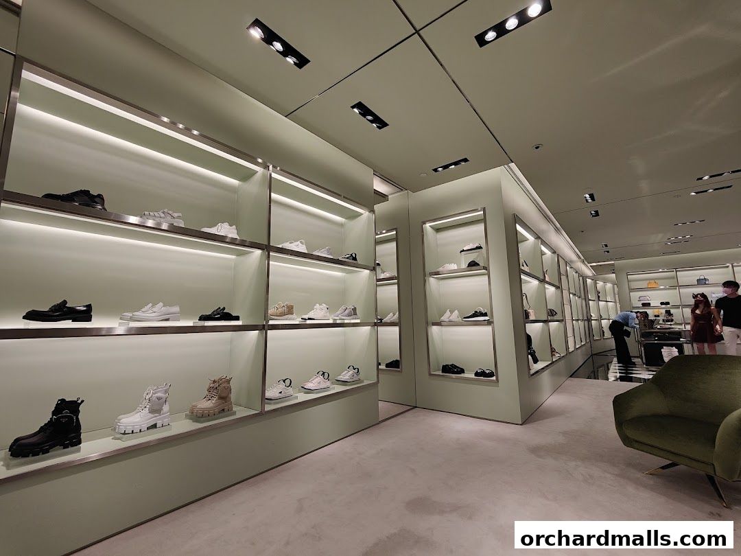 Prada Singapore Paragon