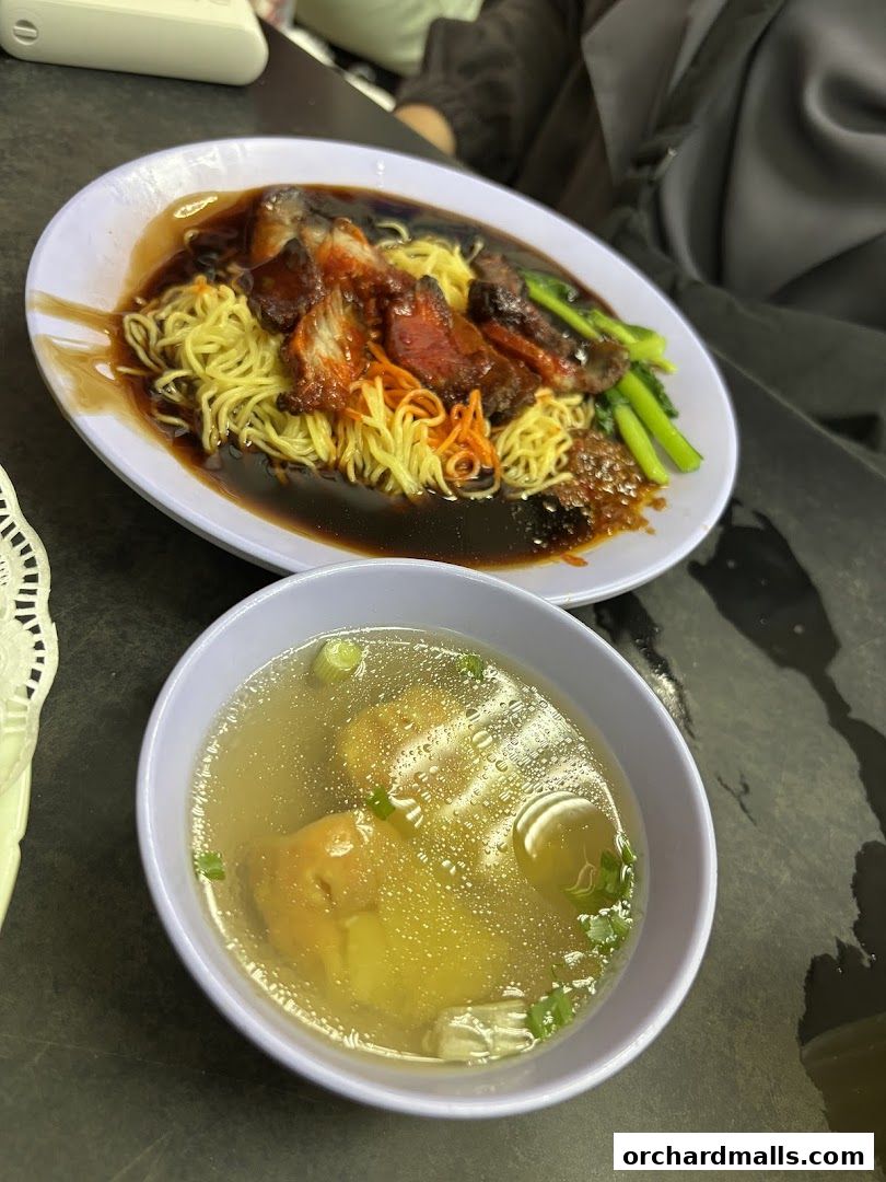 Puncak Best Noodles Halal Restaurant