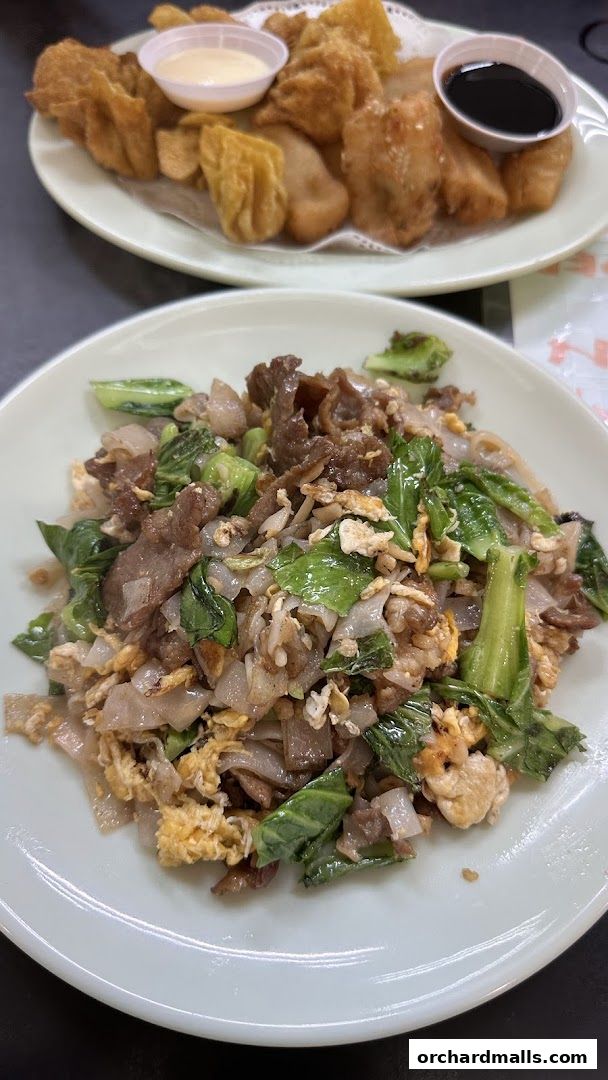 Puncak Best Noodles Halal Restaurant