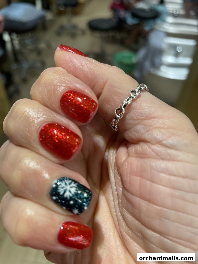 Qoosh Nail Spa Wisma Atria