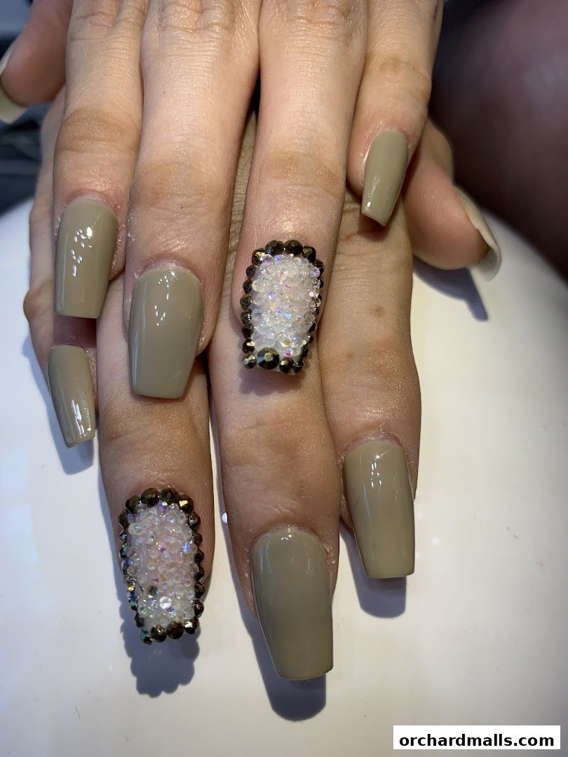 Qoosh Nail Spa Wisma Atria