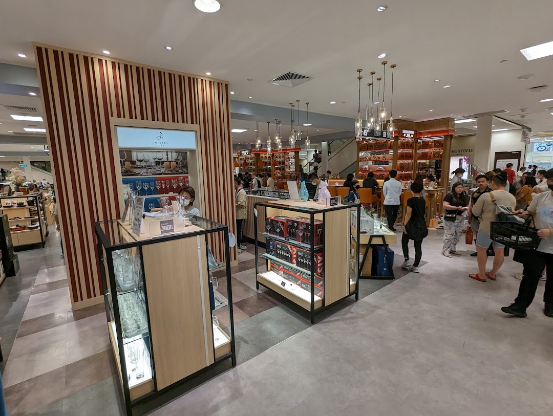 Riedel Authorized Retailer - Takashimaya