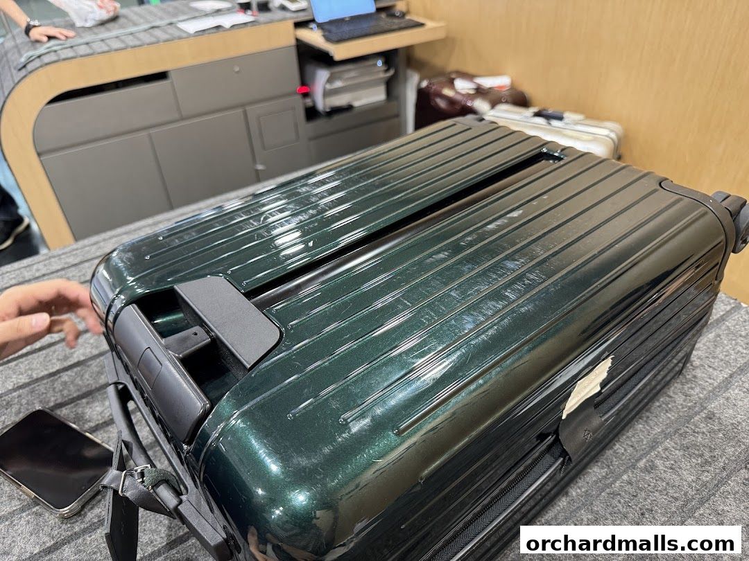 RIMOWA Service Center