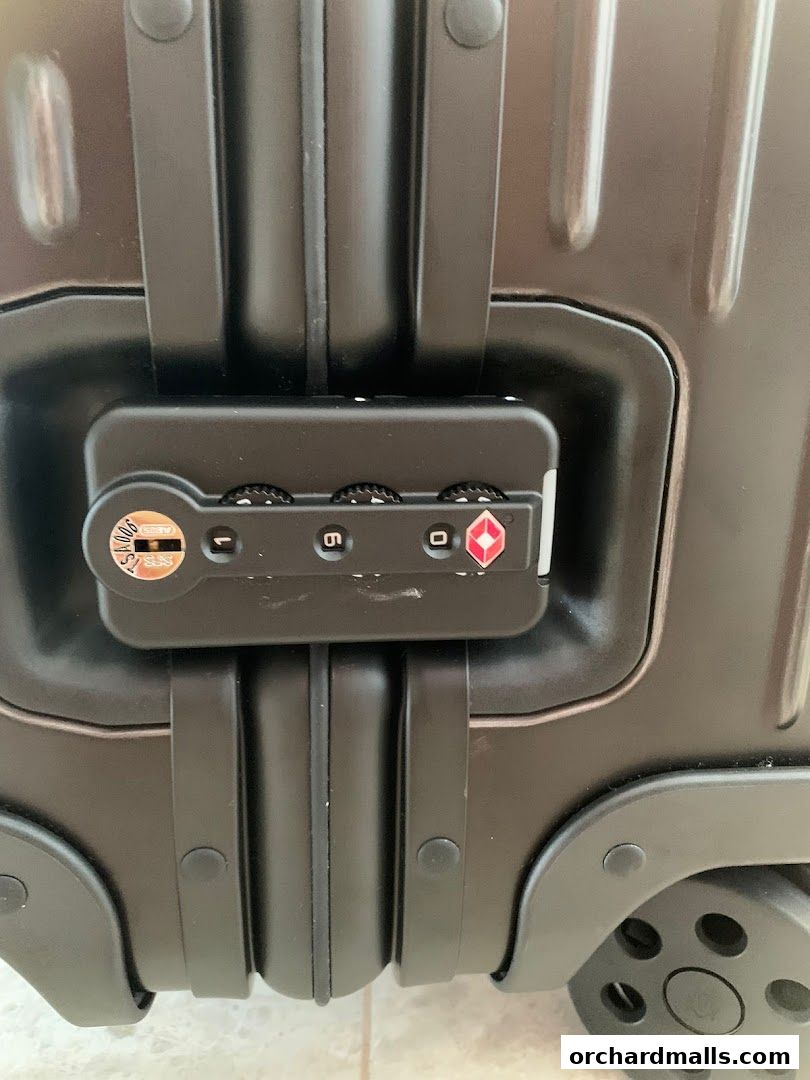 RIMOWA Service Center