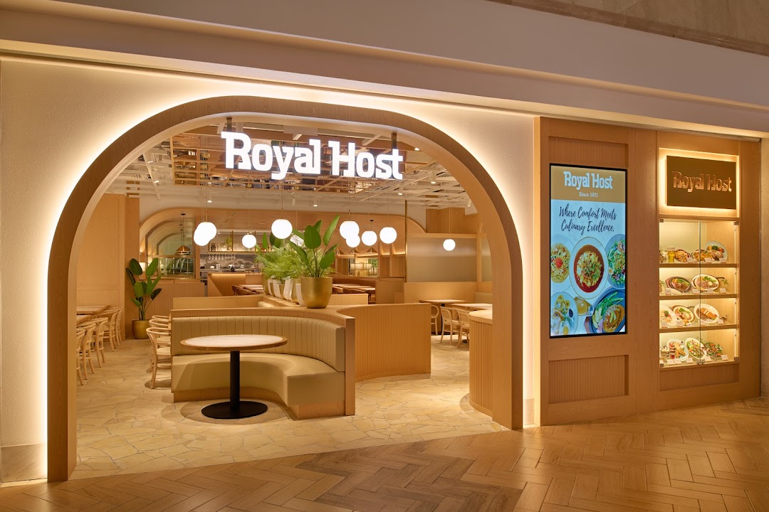 Royal Host Takashimaya S.C.