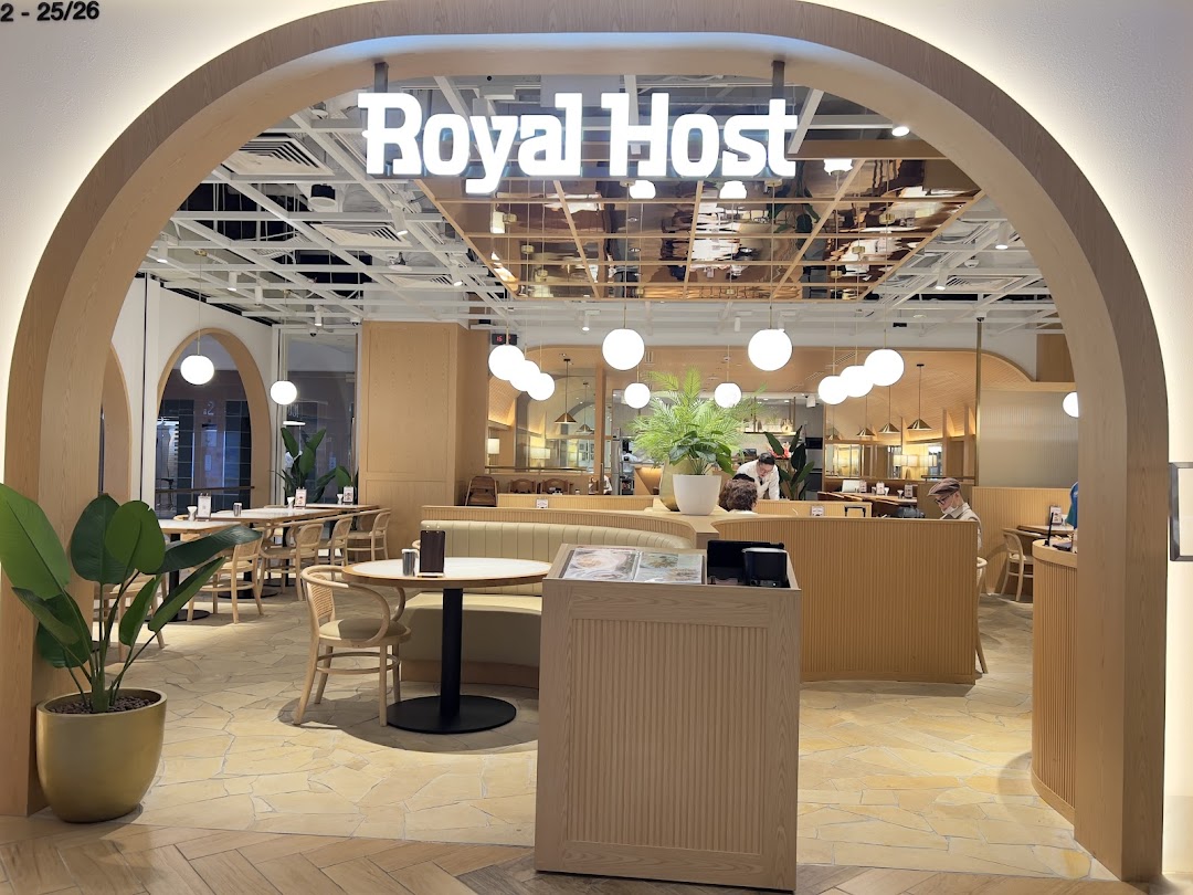 Royal Host Takashimaya S.C.