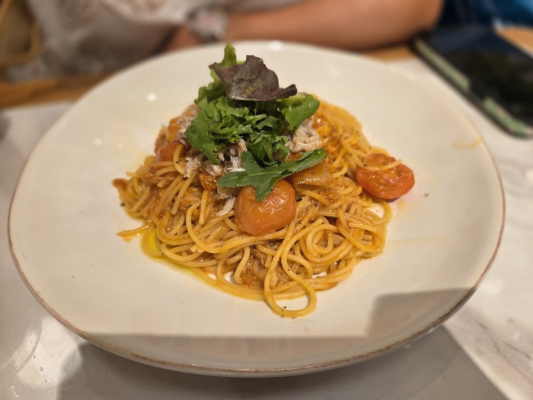 Royal Host Takashimaya S.C.