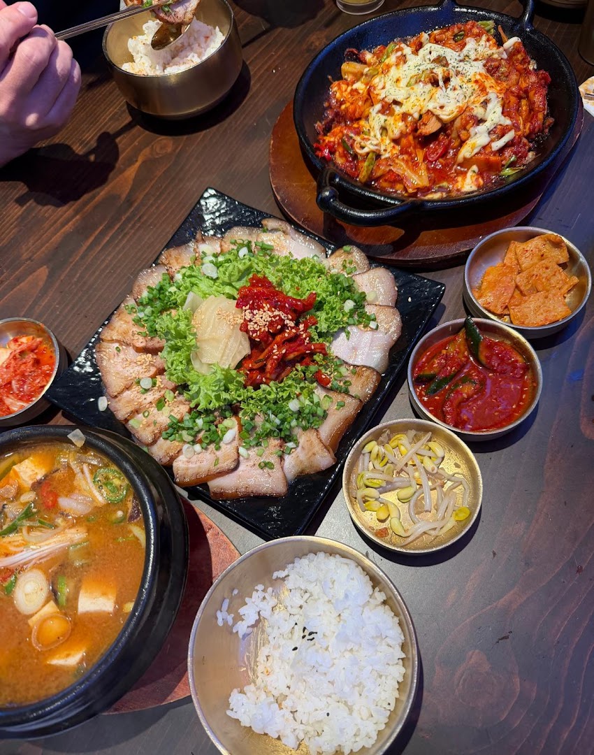 Sagye Korean Pot Rice and BBQ Wheelock Place