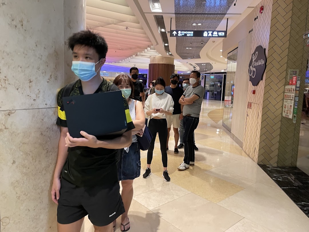 Singapore Airlines Service Centre ION
