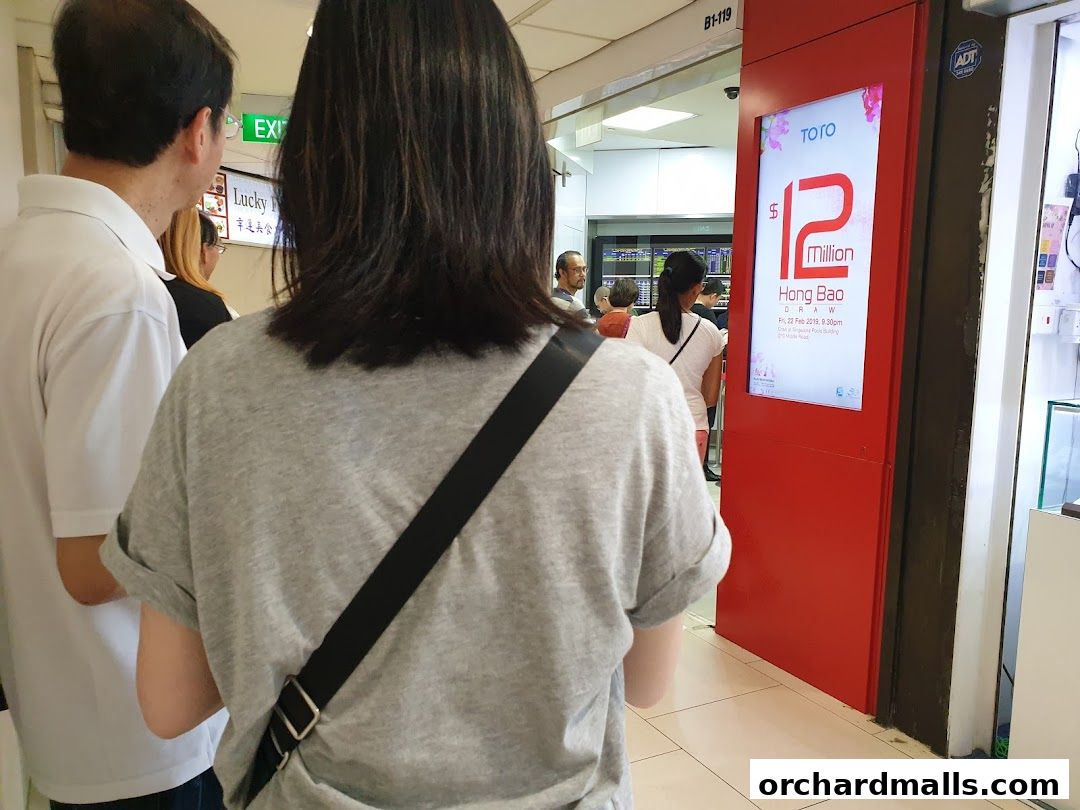 Singapore Pools Lucky Plaza Branch