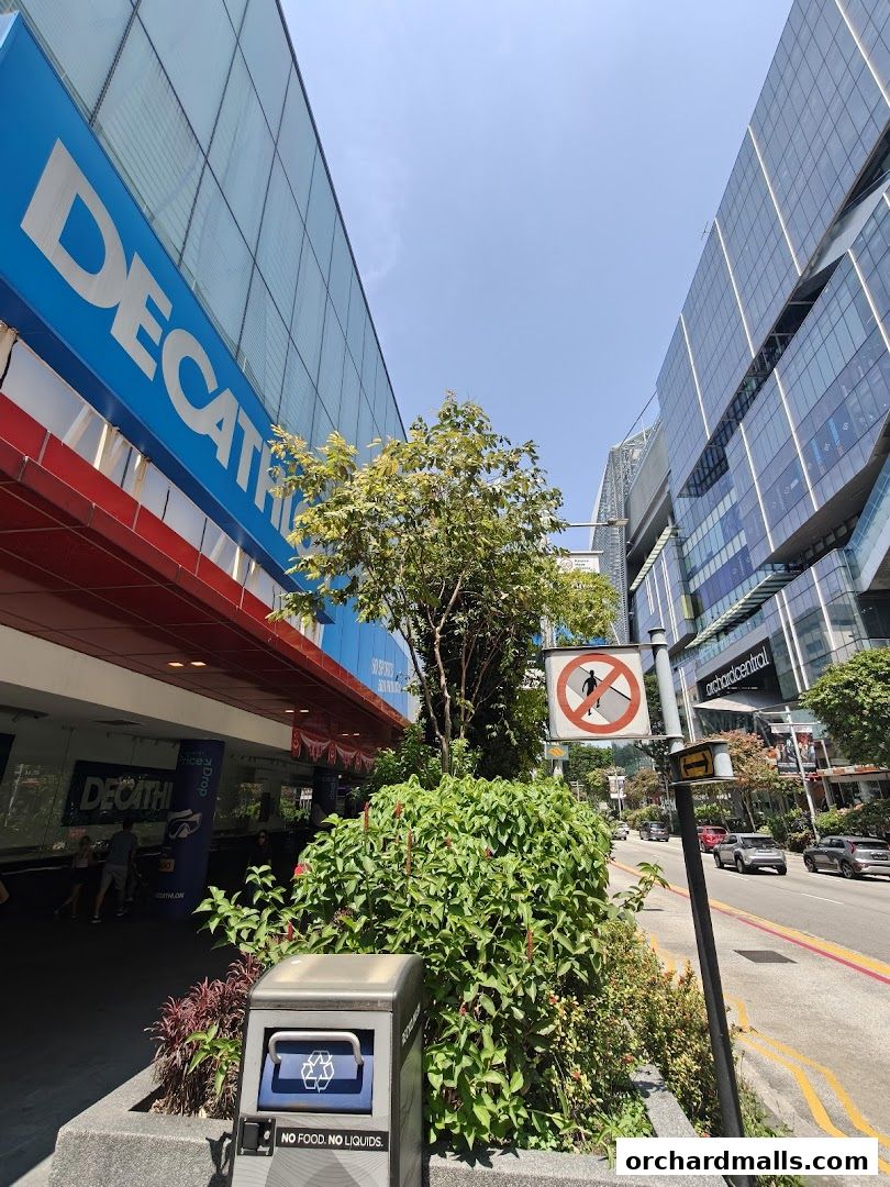 Singtel Service Serv  the Centrepoint