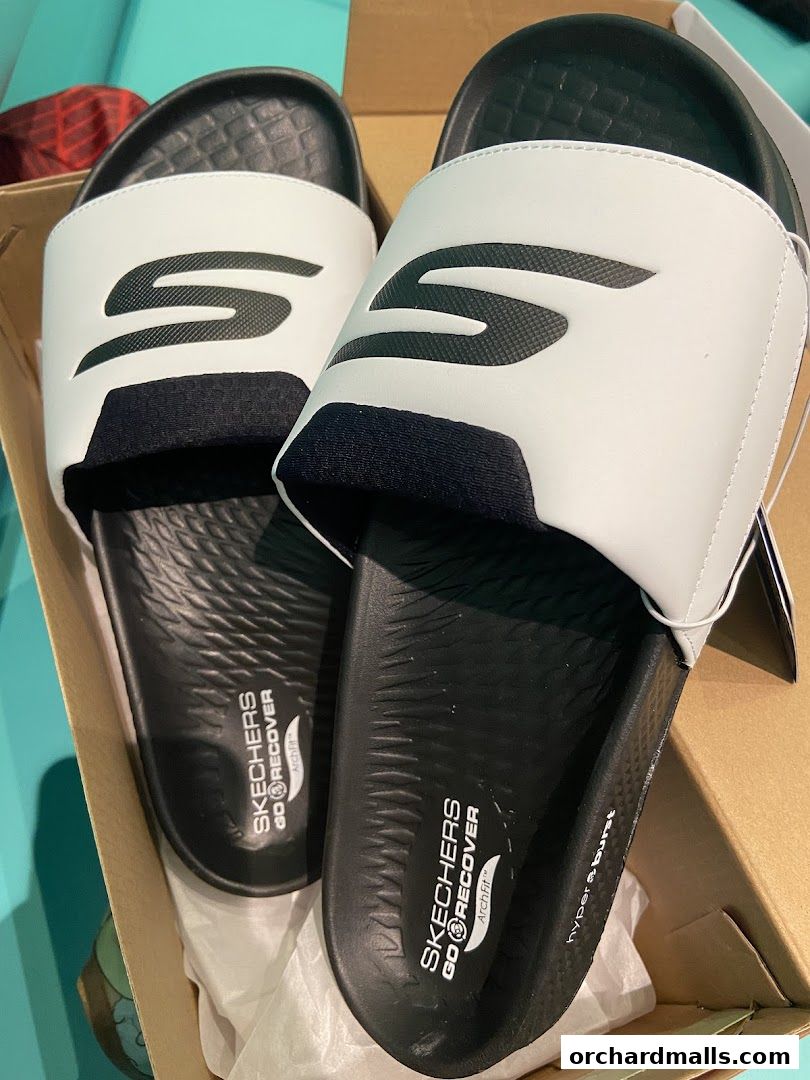 Skechers Wisma Atria