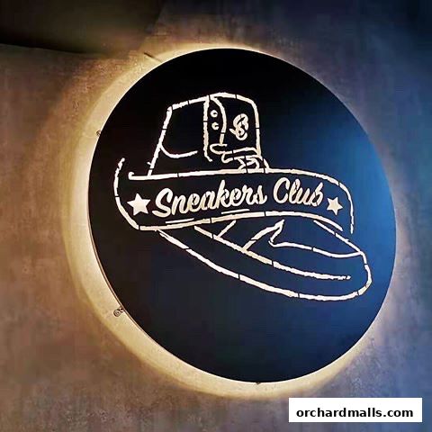 Sneakers Club Orchard