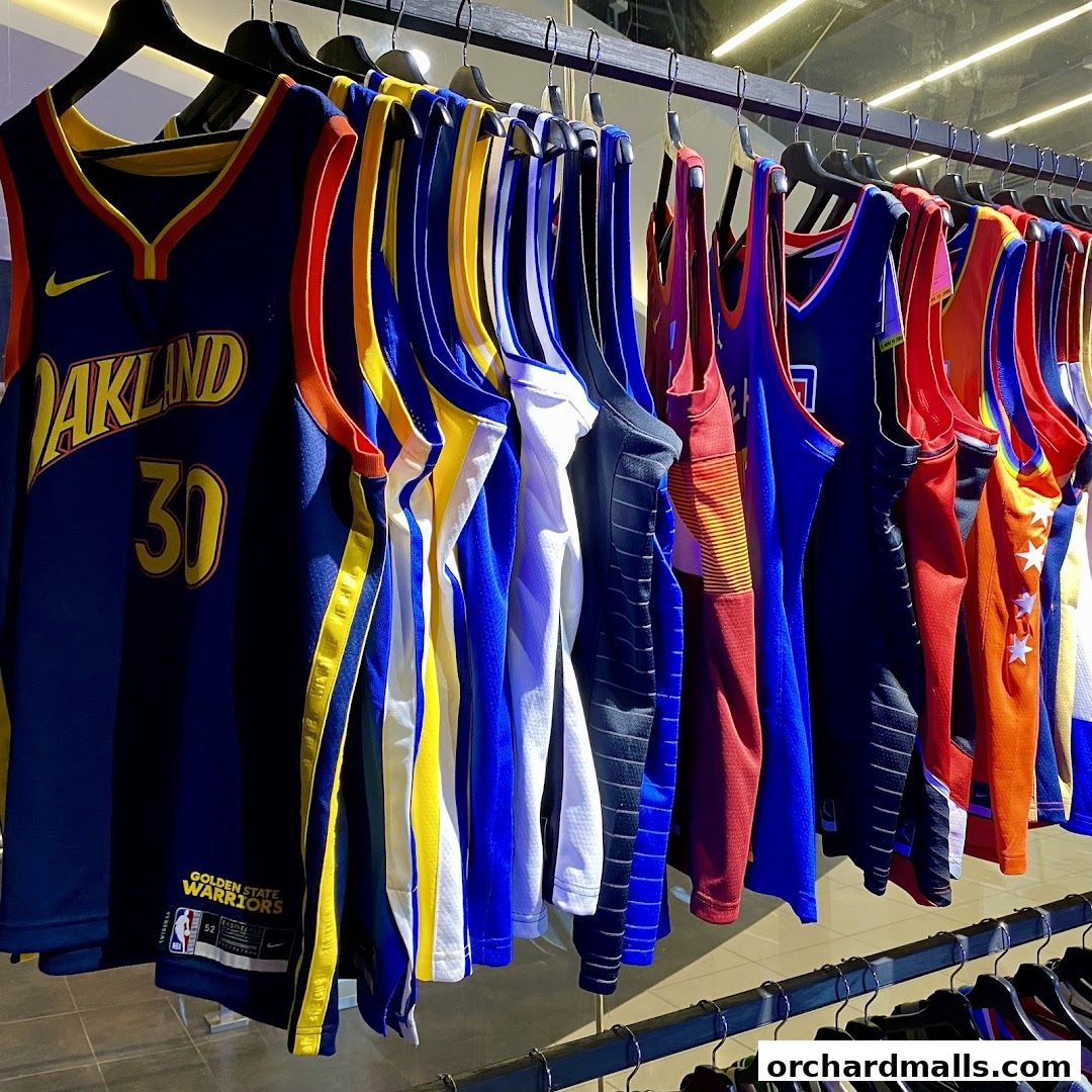 Sneakers Club Orchard