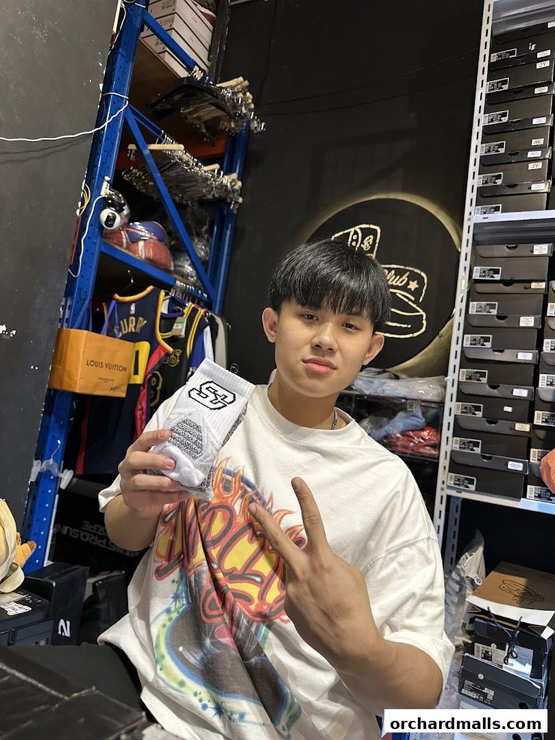 Sneakers Club Orchard