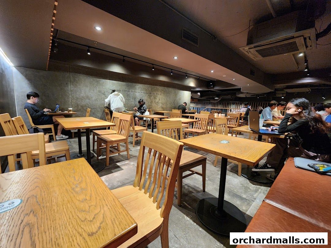 Starbucks Centrepoint