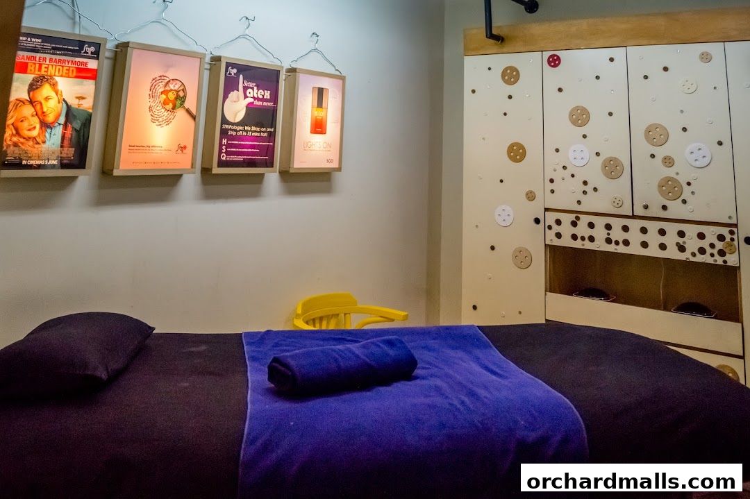 Strip Co-Ed Mandarin Gallery