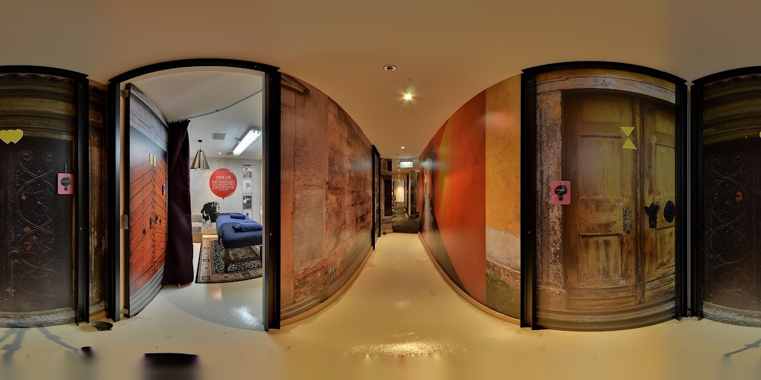 Strip Co-Ed Wheelock