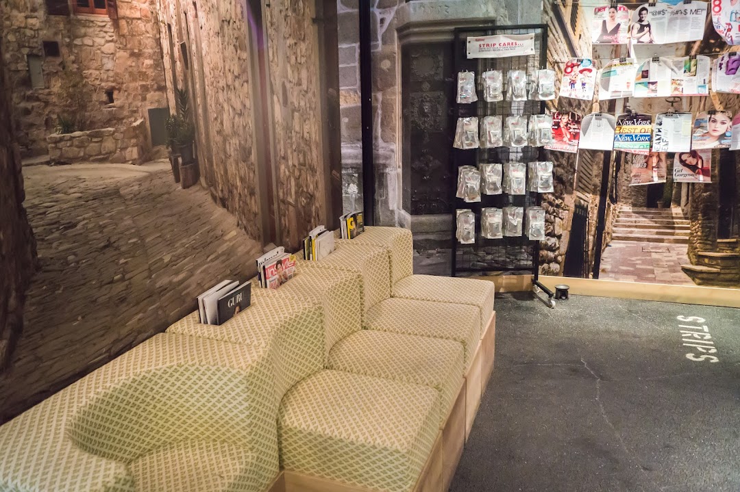 Strip Co-Ed Wheelock