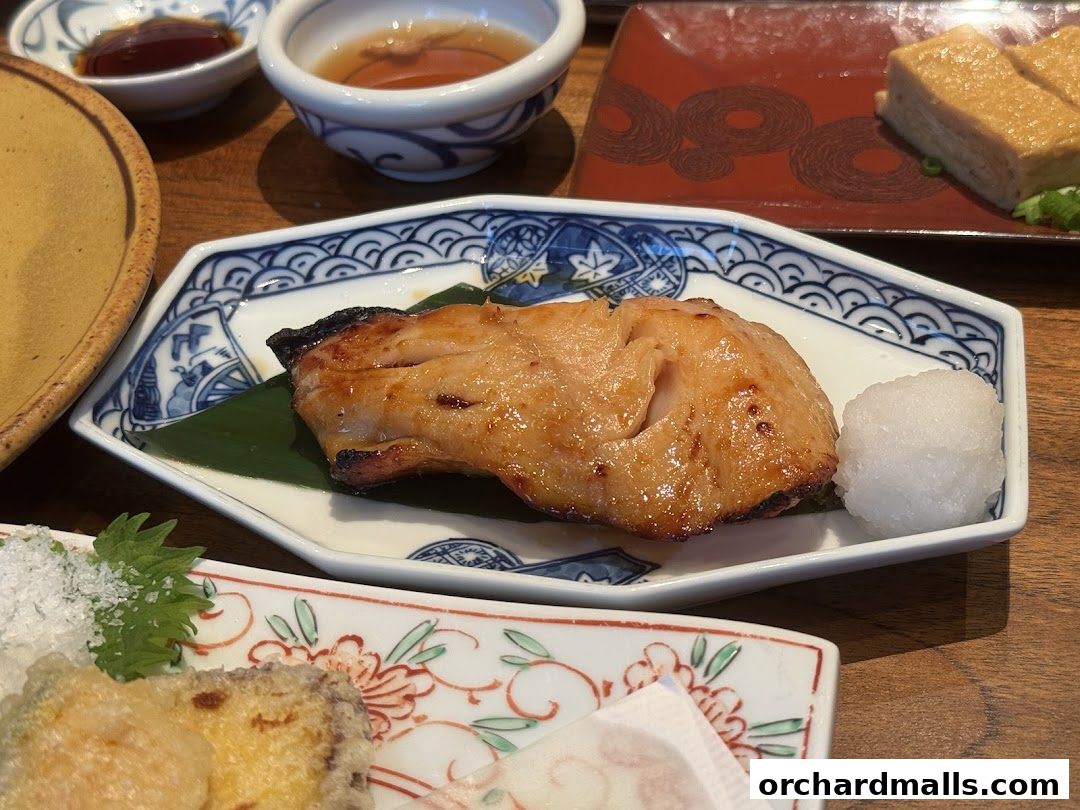 Suju Masayuki Mandarin Gallery