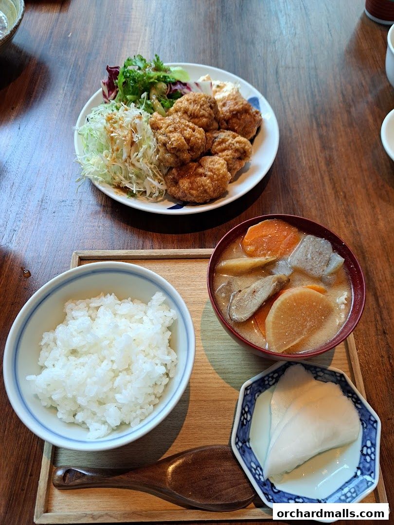 Suju Masayuki Mandarin Gallery