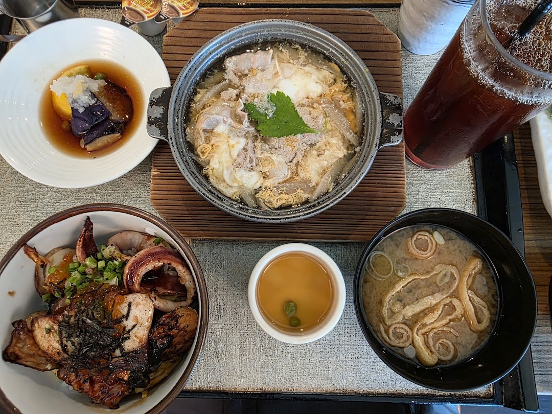 SUN with MOON Japanese Dining  Cafe