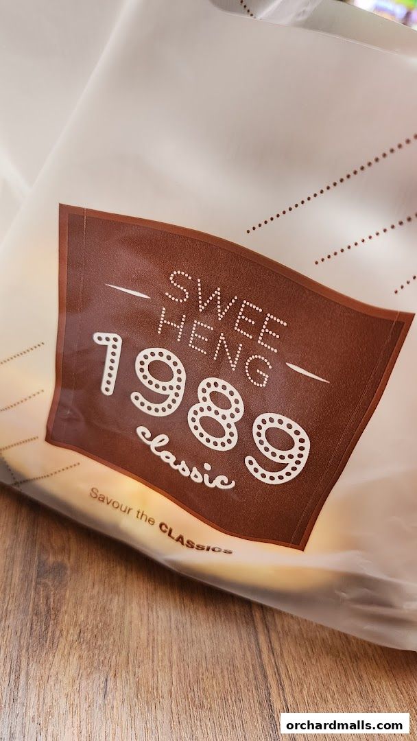 Swee Heng 1989 Signature