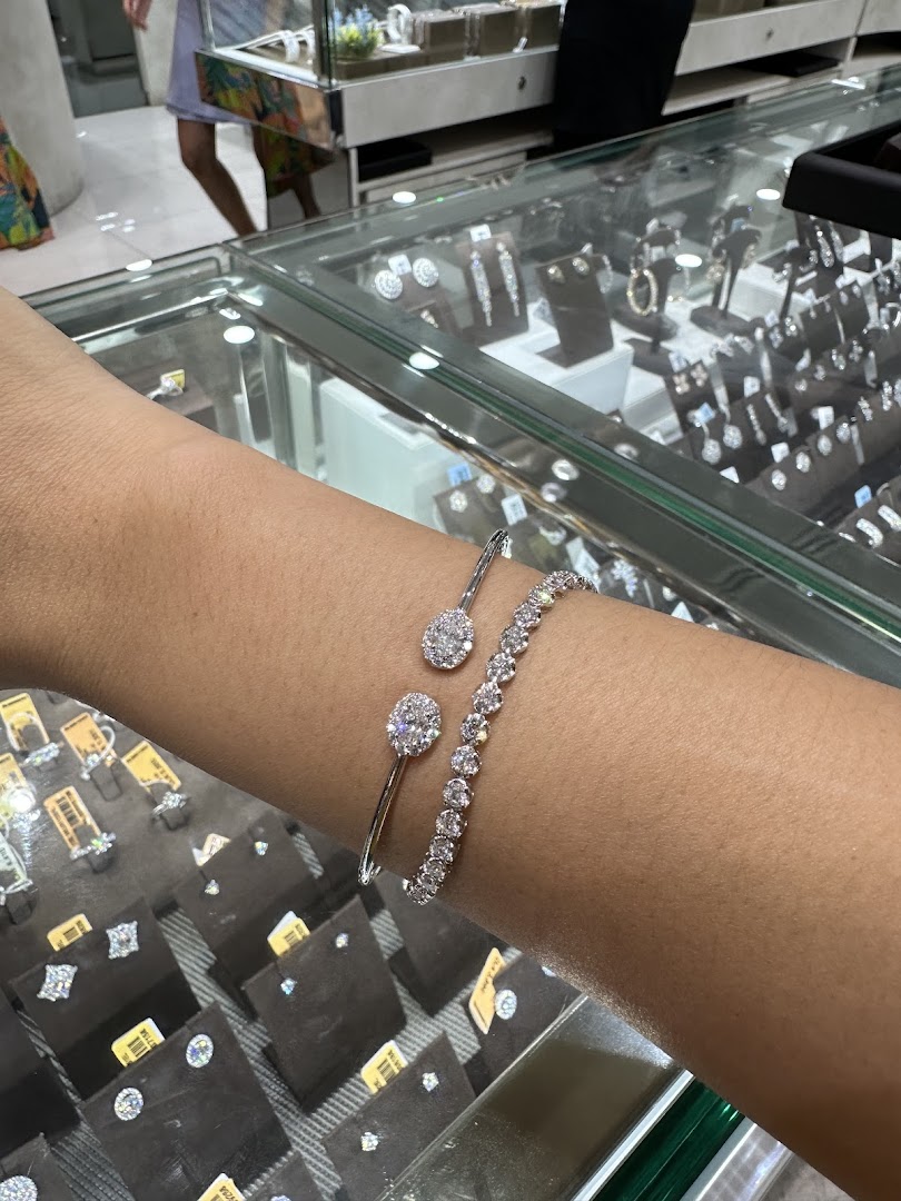 TAKA Jewellery Treasures  ION Orchard