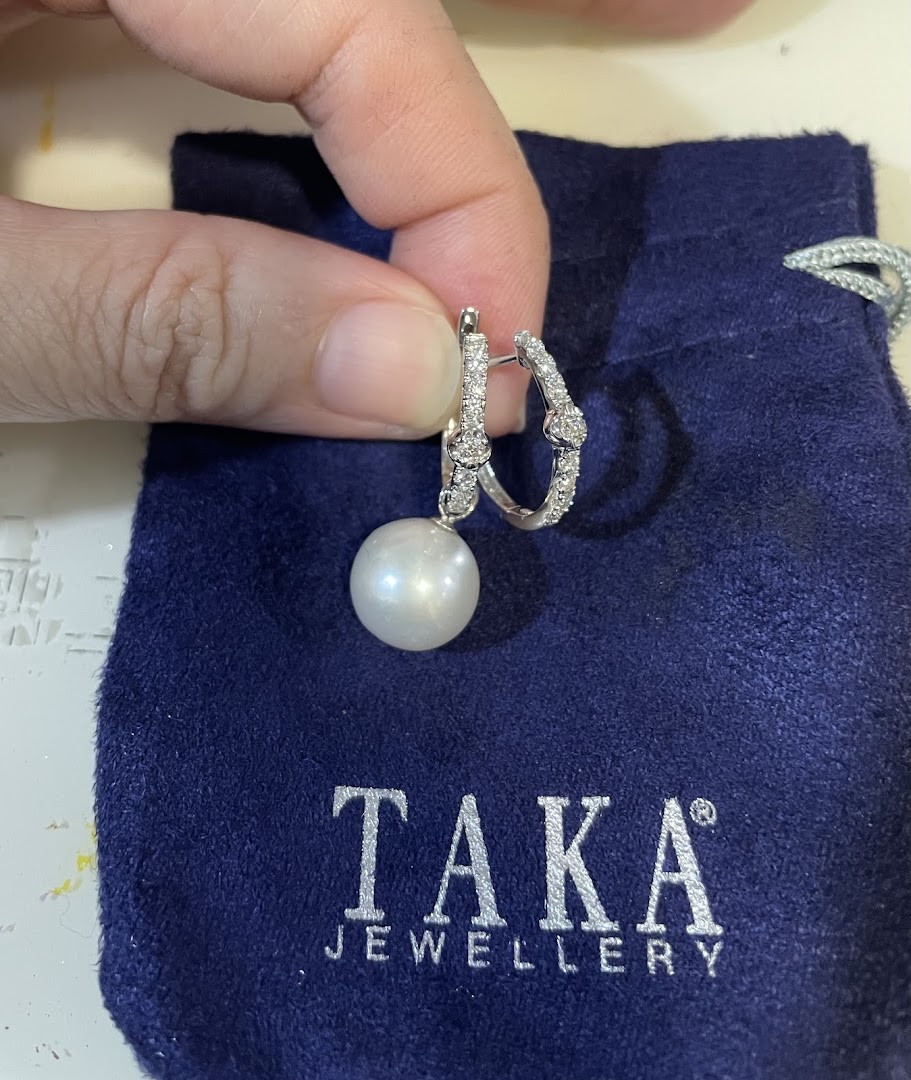 TAKA Jewellery Treasures  ION Orchard