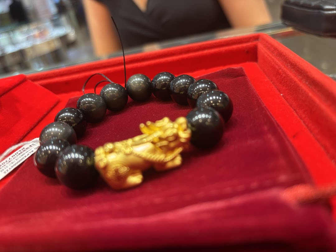 TAKA Jewellery Treasures  ION Orchard