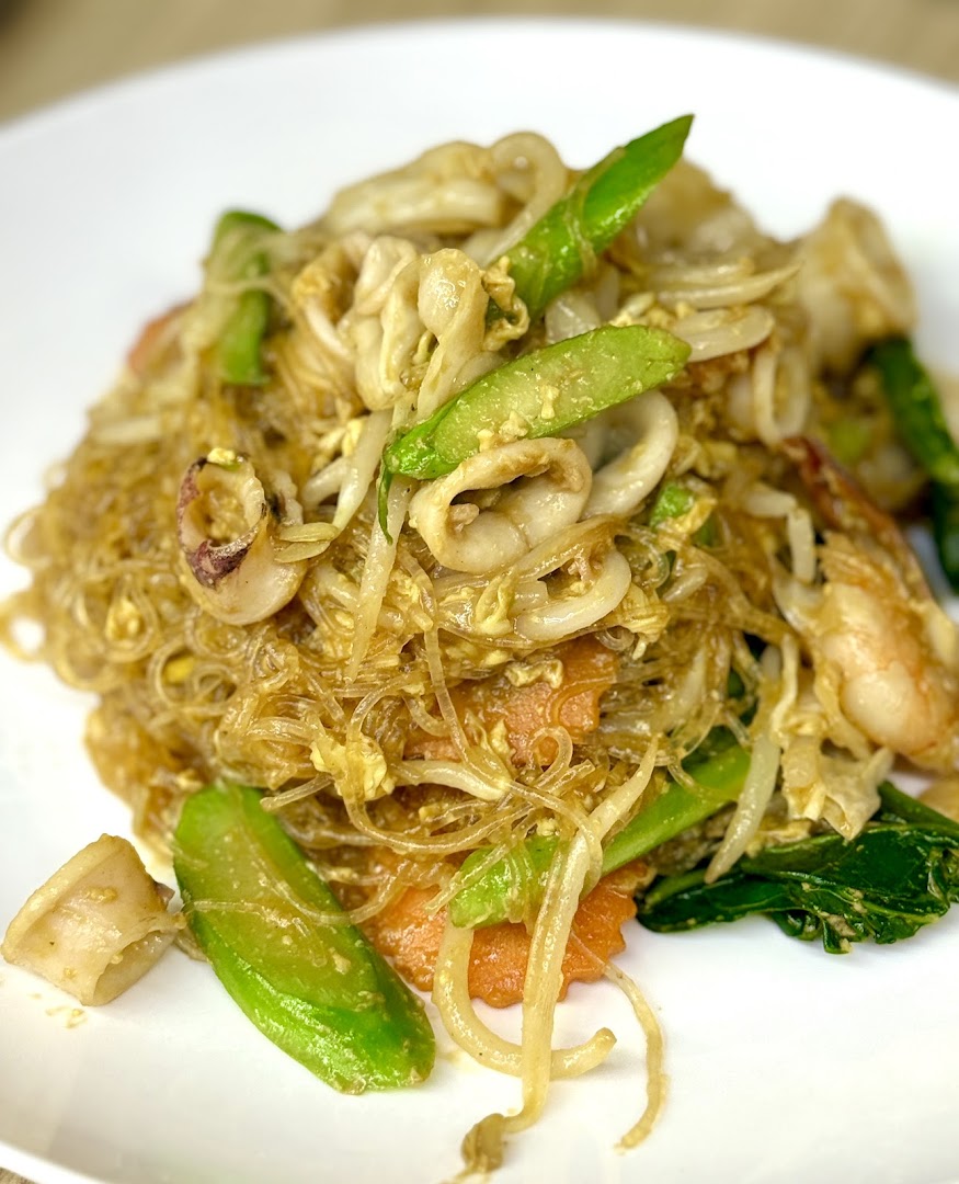 Tha Siam Thai Kitchen