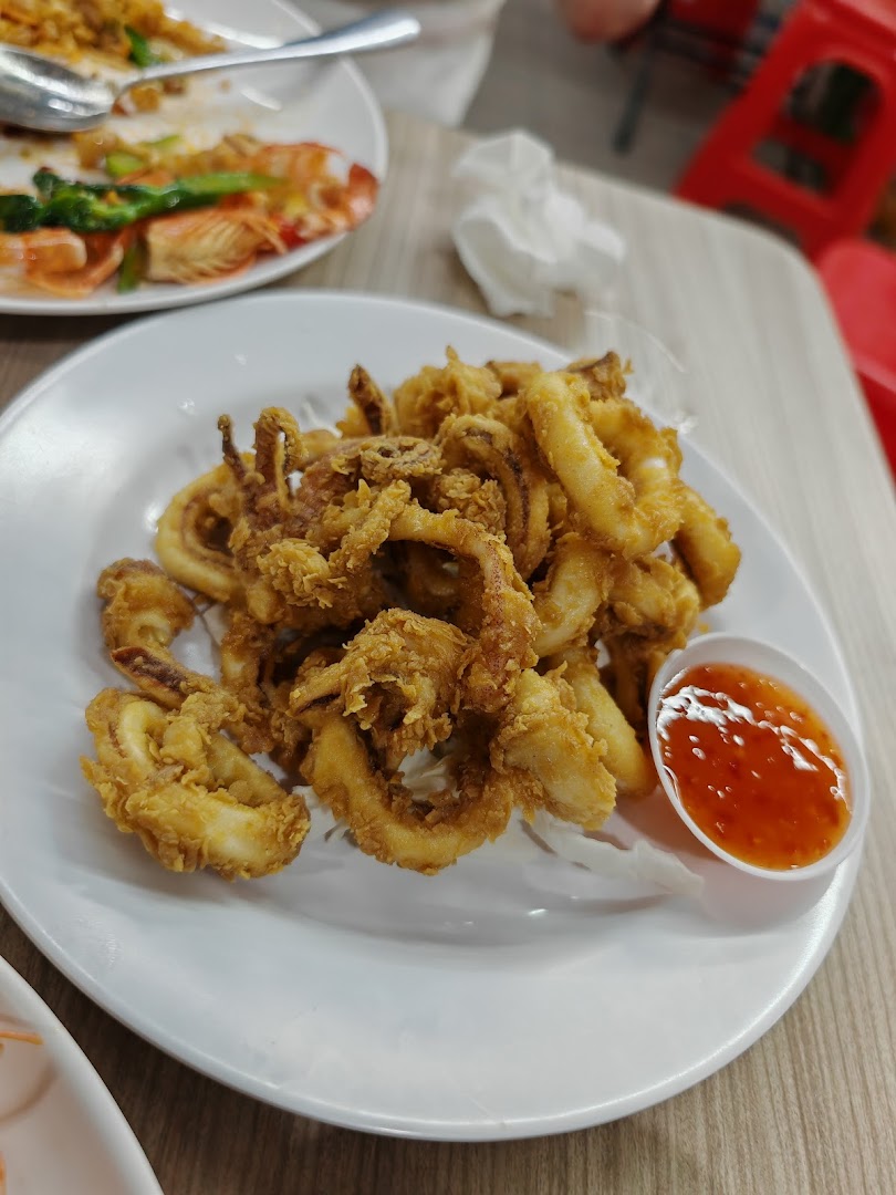 Tha Siam Thai Kitchen