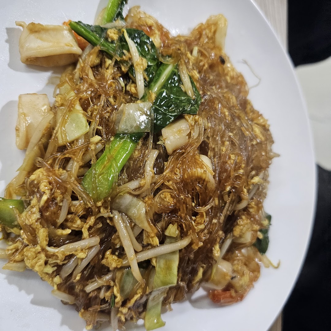 Tha Siam Thai Kitchen