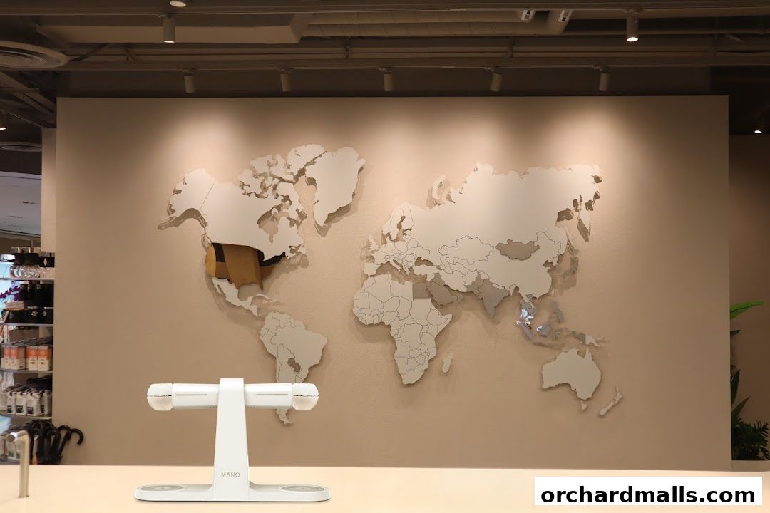 The Coffee Bean  Tea Leaf