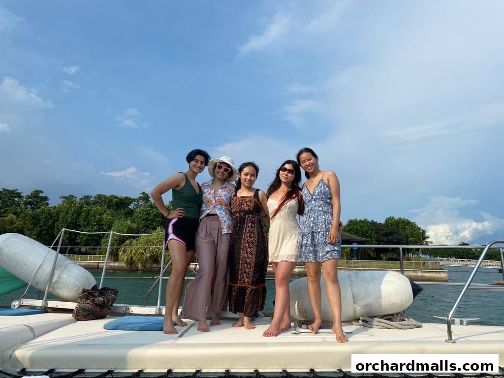 The Epicurean State - Yacht Charter Singapore