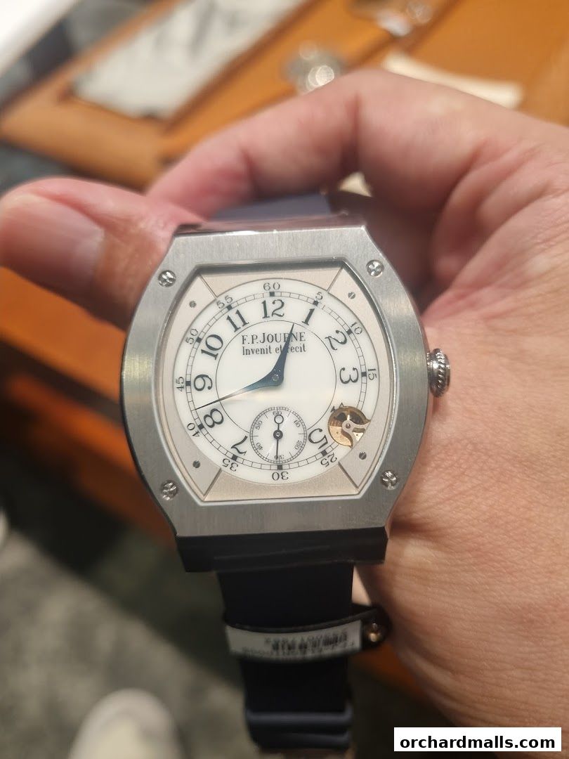 The Hour Glass Paragon