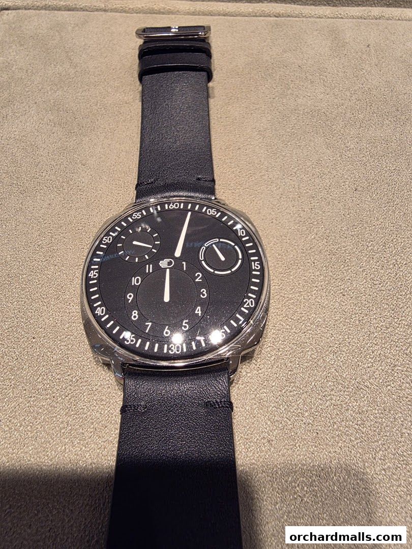 The Hour Glass Paragon