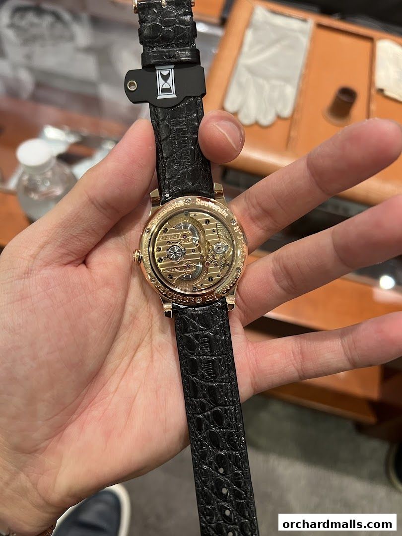 The Hour Glass Paragon