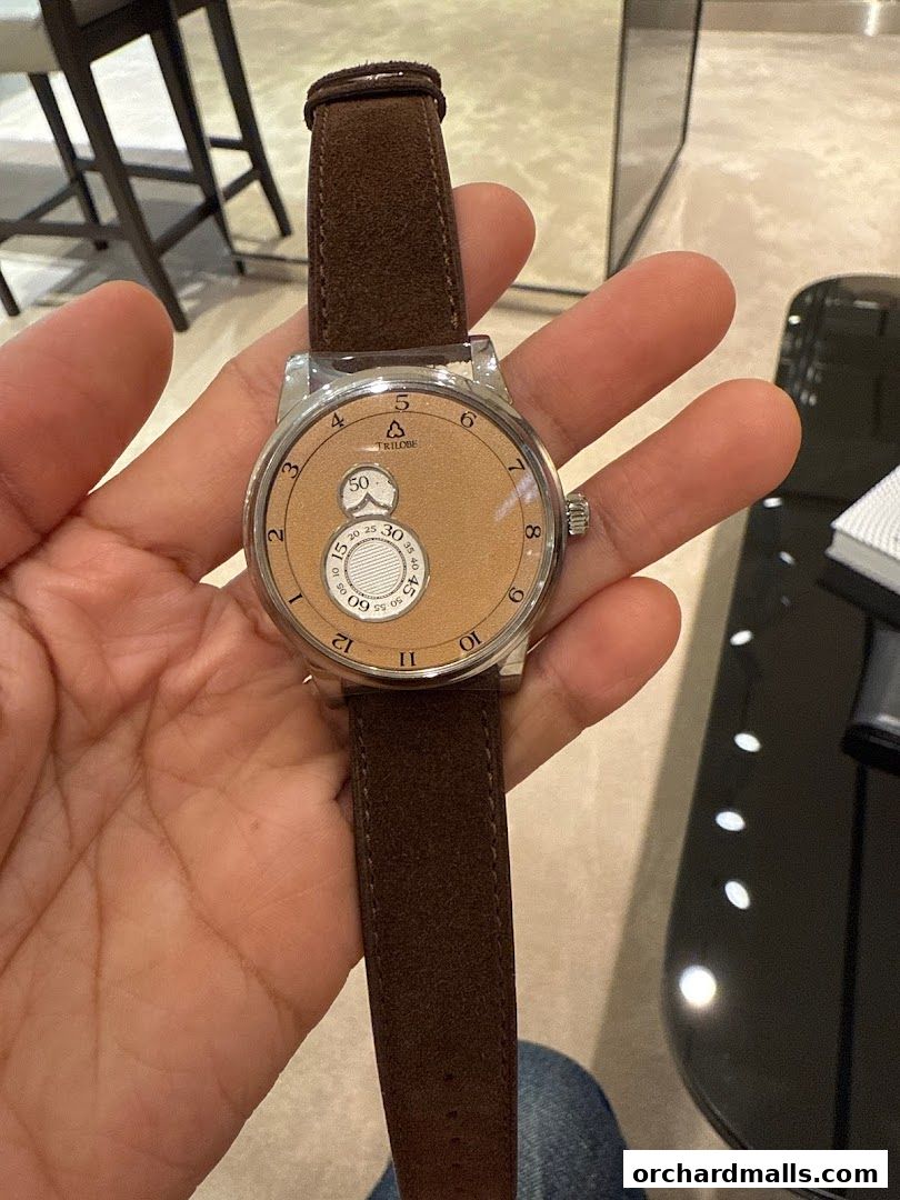 The Hour Glass Paragon