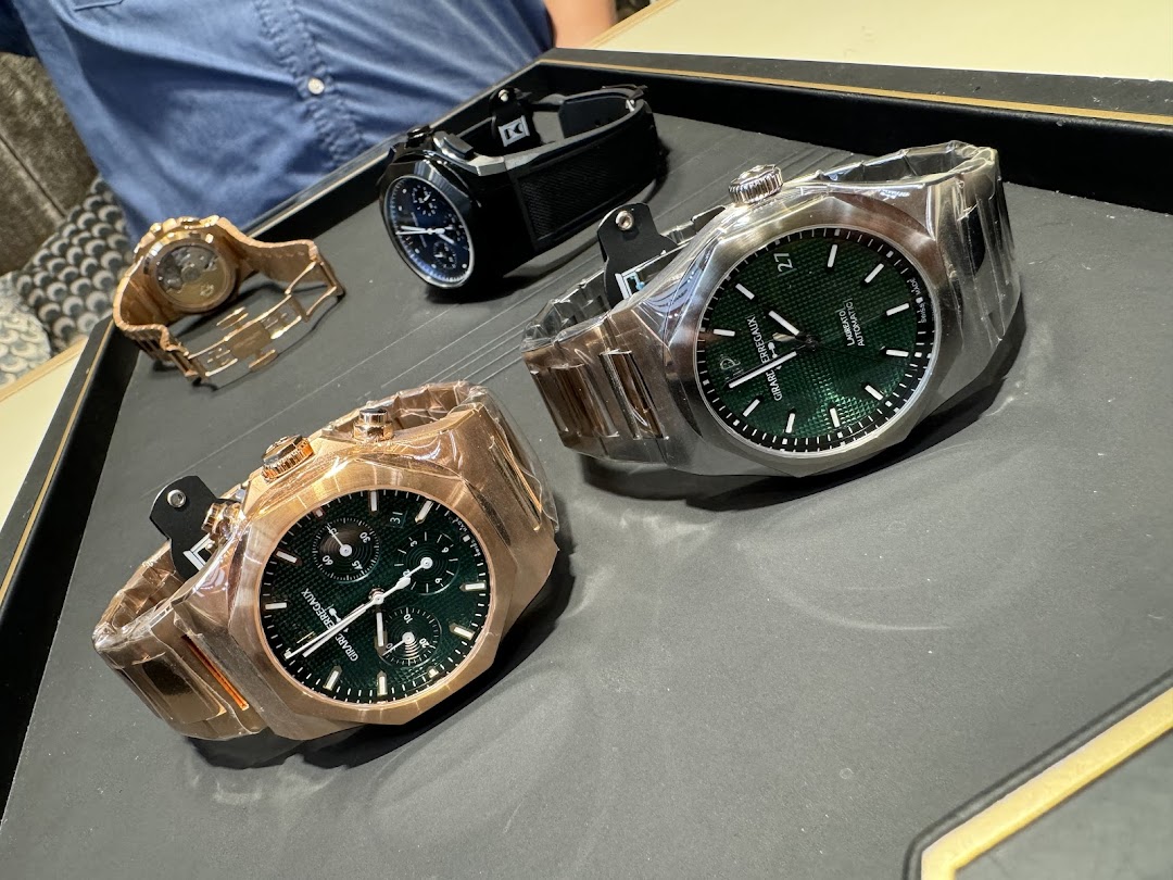 The Hour Glass Takashimaya - Official Rolex  Patek Philippe Retailer