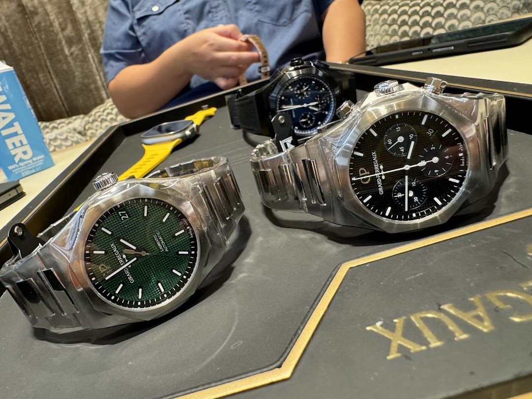 The Hour Glass Takashimaya - Official Rolex  Patek Philippe Retailer