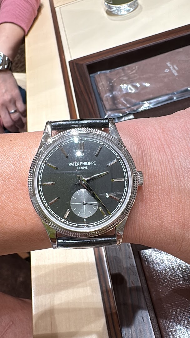 The Hour Glass Takashimaya - Official Rolex  Patek Philippe Retailer