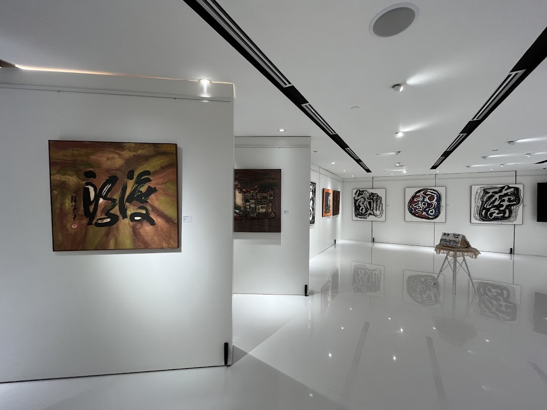 The Zall Bookstore 卓爾書店